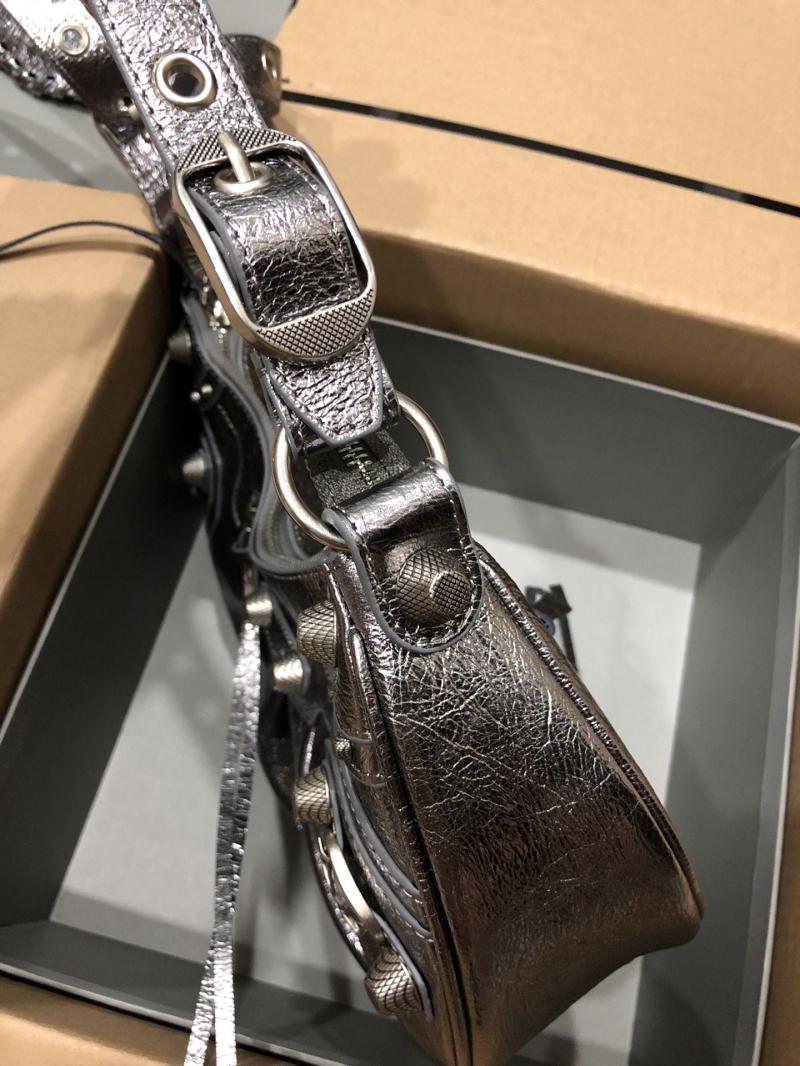 Ba1en*iaga le cagole bags